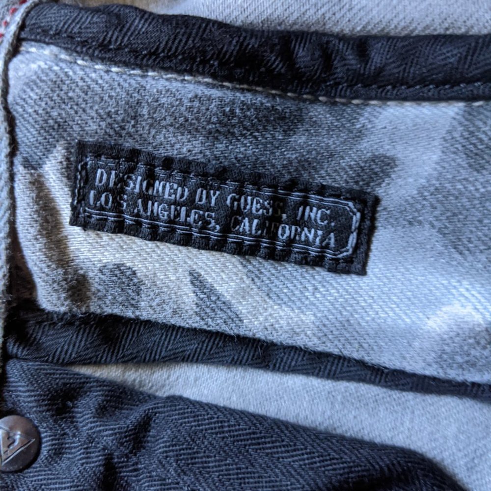 Guess Vintage Alameda Slim Tapered Jeans - Picture 7 of 9